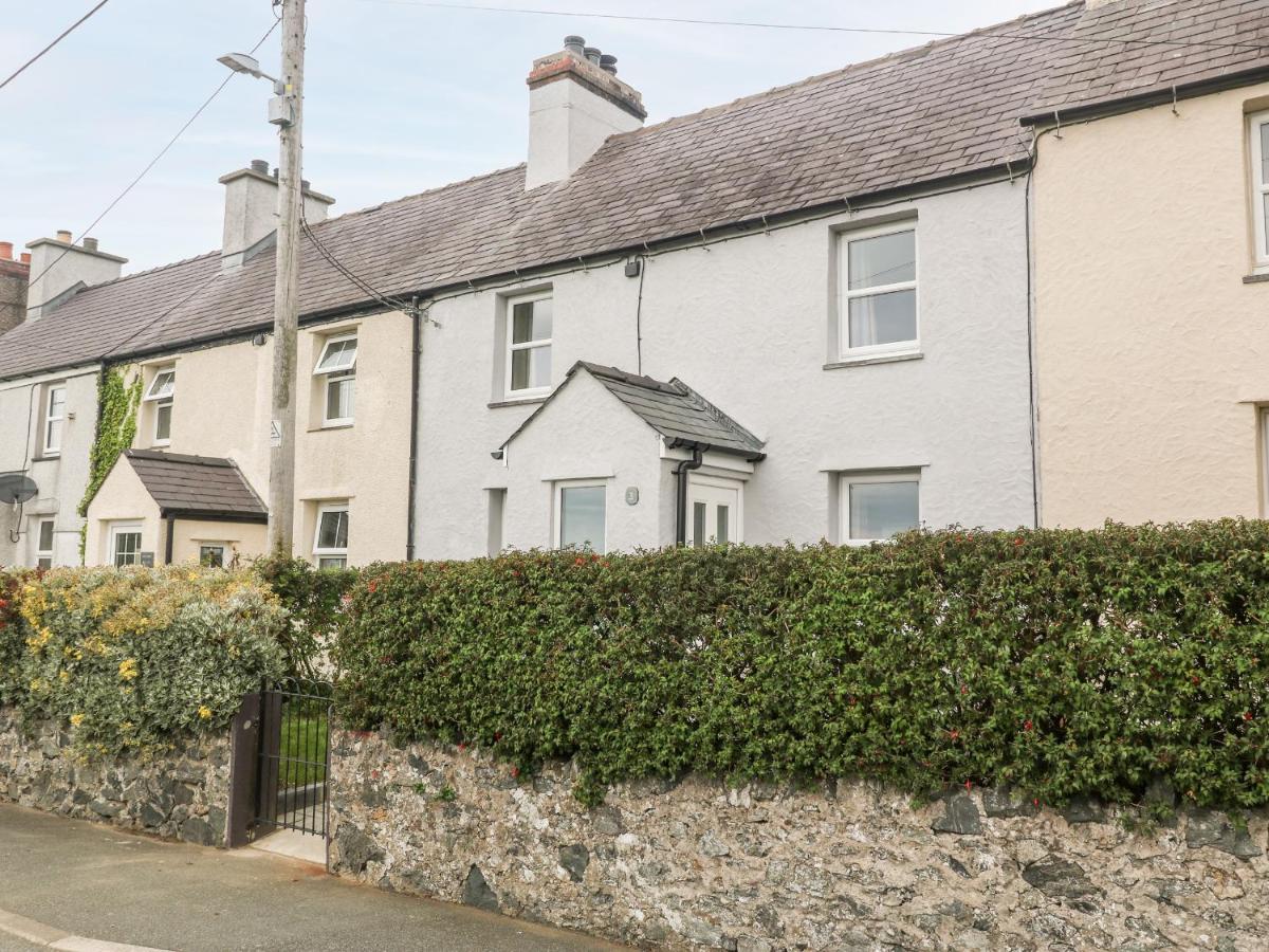 3 Green Terrace Gaerwen Luaran gambar