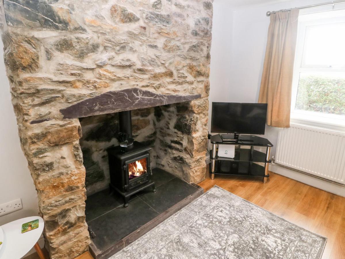 3 Green Terrace Gaerwen Luaran gambar