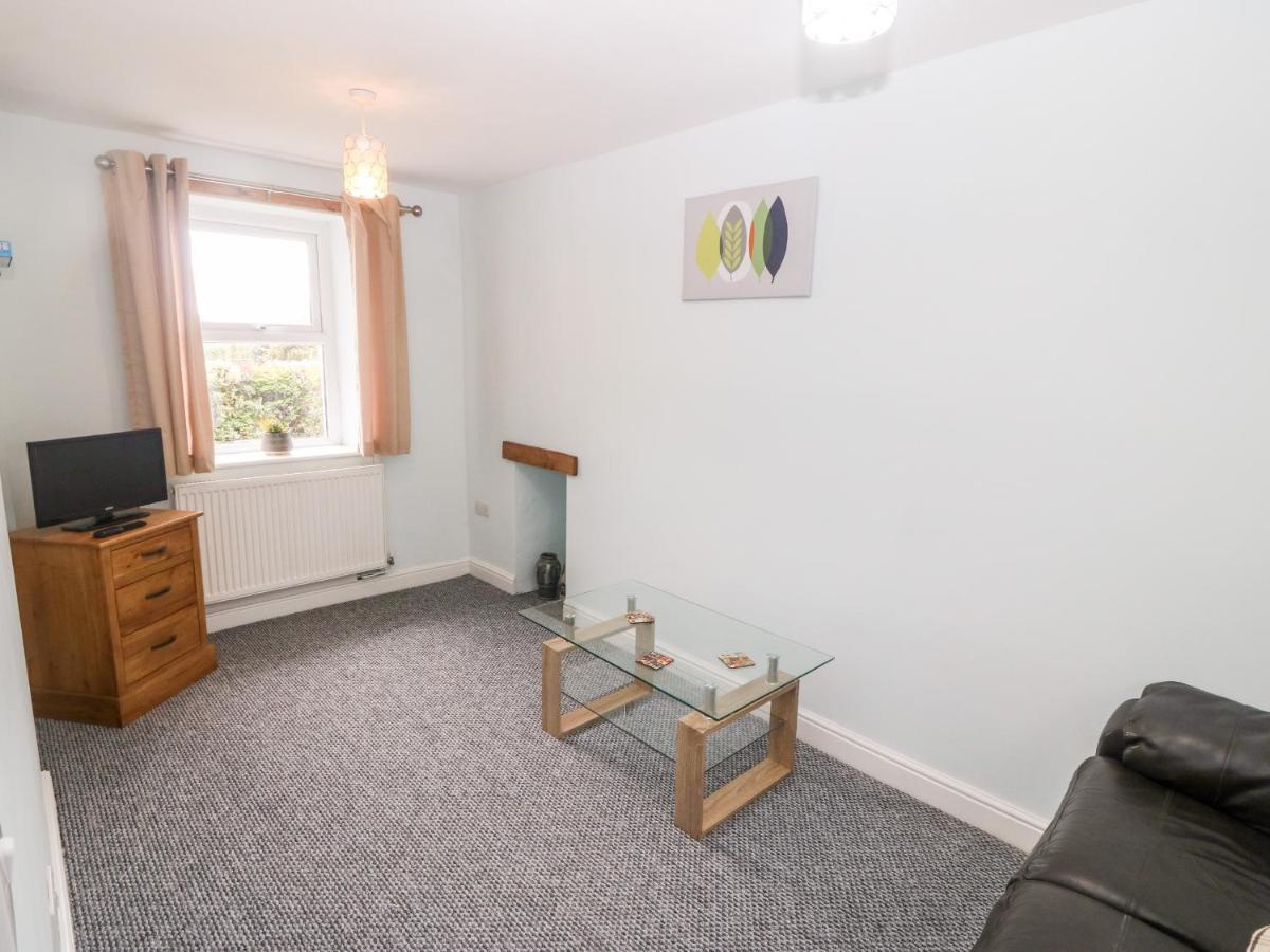 3 Green Terrace Gaerwen Luaran gambar